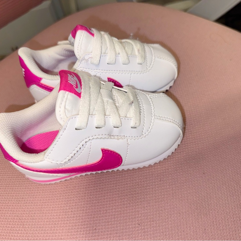 Nike Kids White and Pink Sneakers cortez